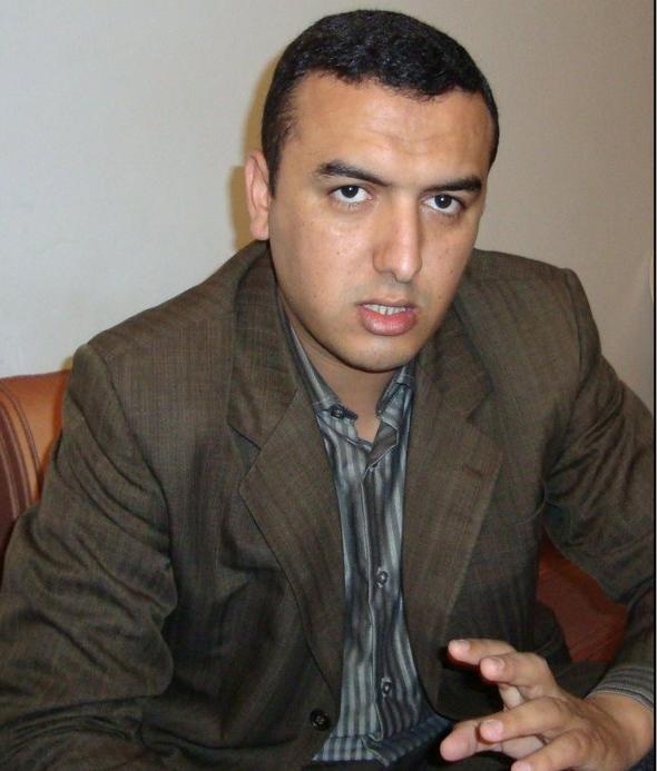البرلماني محمد امكراز ينتقد عدم توشيح الملك لفنانين امازيغ معروفين البرلماني محمد امكراز ينتقد عدم توشيح الملك لفنانين امازيغ معروفين