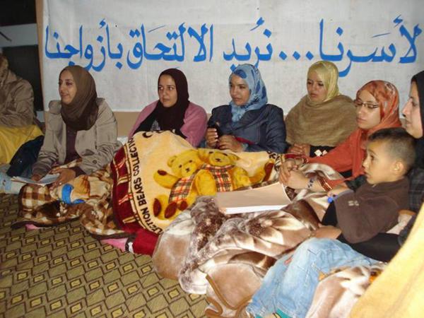 الاستاذات المعتصمات بمقر نيابة تيزنيت يعلقن الاضراب عن الطعام الاستاذات المعتصمات بمقر نيابة تيزنيت يعلقن الاضراب عن الطعام
