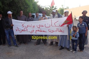 احتجاج_سكان_حي_بوتيني_تيزنيت_المطالبة_الكهرباء