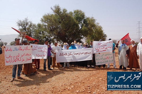 عصابات ومافيا السطو على الأراضي بتيزنيت وسيدي إفني وكلميم عصابات ومافيا السطو على الأراضي بتيزنيت وسيدي إفني وكلميم