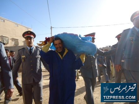 تارودانت : الأب المغتصب والسفاح …قتلت ولدي حيت كان باغي يفضحني تارودانت : الأب المغتصب والسفاح …قتلت ولدي حيت كان باغي يفضحني