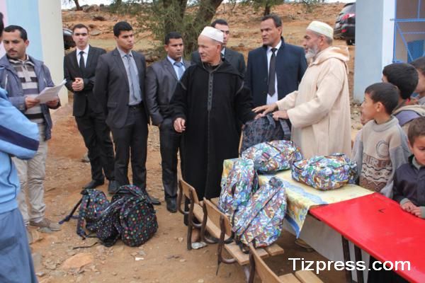 أنزي : مبادرة تضامنية مواطنة لجمعية أدرار للتنمية والتعاون لدعم التمدرس أنزي : مبادرة تضامنية مواطنة لجمعية أدرار للتنمية والتعاون لدعم التمدرس