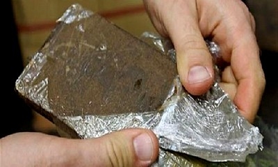 طاطا: اعتقال شبكة لترويج المخدرات وبحوزتهم كمية كبيرة من مخدر الشيرا طاطا: اعتقال شبكة لترويج المخدرات وبحوزتهم كمية كبيرة من مخدر الشيرا