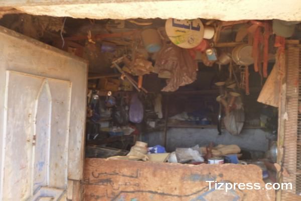 سيدي إفني: اقتحامُ محلِّ تخزينٍ و سرقةُ مُحتوياتِه بجماعة إِبضر سيدي إفني: اقتحامُ محلِّ تخزينٍ و سرقةُ مُحتوياتِه بجماعة إِبضر