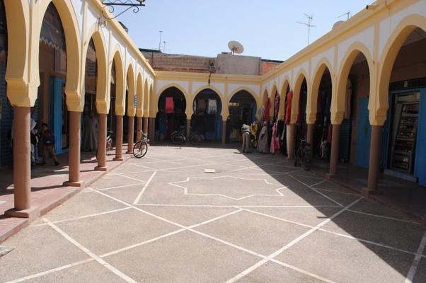 تيزنيت : إعادة إفتتاح سوق الدلالة المعروف باسم ” الجوطية ” تيزنيت : إعادة إفتتاح سوق الدلالة المعروف باسم ” الجوطية ”
