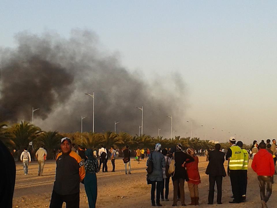 مواجهات عنيفة بمحيط كلية الآداب بأكادير و قوات الامن تحاصرالمكان مواجهات عنيفة بمحيط كلية الآداب بأكادير و قوات الامن تحاصرالمكان