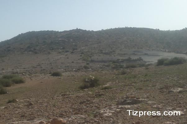 جماعة الركادة : إنشاء منزل على الملك الغابوي بفم تيرت… بناء عشوائي أم ترخيص استثنائي؟ جماعة الركادة : إنشاء منزل على الملك الغابوي بفم تيرت… بناء عشوائي أم ترخيص استثنائي؟