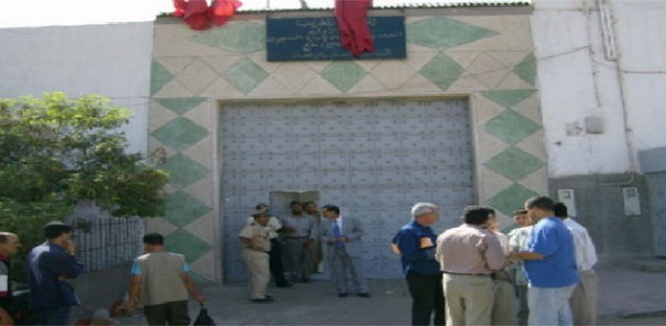 حالة إستنفار بالسجن المحلي بأيت ملول و حلول لجنة تفتيش حالة إستنفار بالسجن المحلي بأيت ملول و حلول لجنة تفتيش