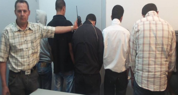تيزنيت : تفاصيل الأحكام الصادرة في حق عصابة «السيكيرتي » بتيزنيت تيزنيت : تفاصيل الأحكام الصادرة في حق عصابة «السيكيرتي » بتيزنيت