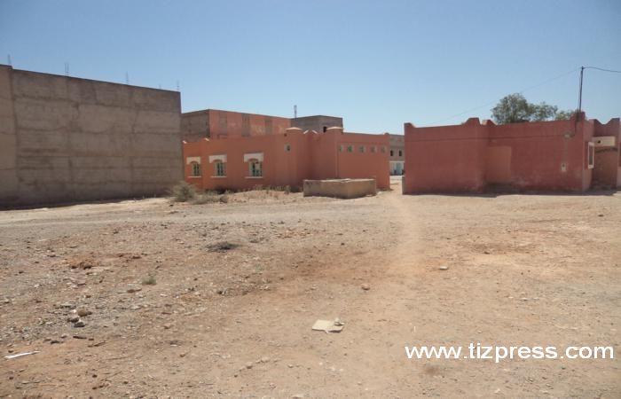 المركز الصحي الجماعي للركادة : حائط النضال القصير المركز الصحي الجماعي للركادة : حائط النضال القصير