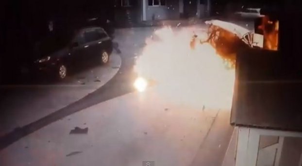 فيديو مدهش. انفجار يولّد… عمرا جديدا! فيديو مدهش. انفجار يولّد… عمرا جديدا!