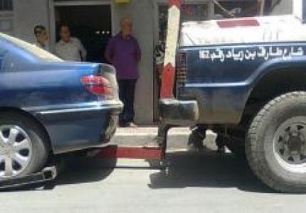 أكادير : عناصر الأمن بأكادير تقوم بجــر وحجز سيارة مسؤول قضائي بالمدينة