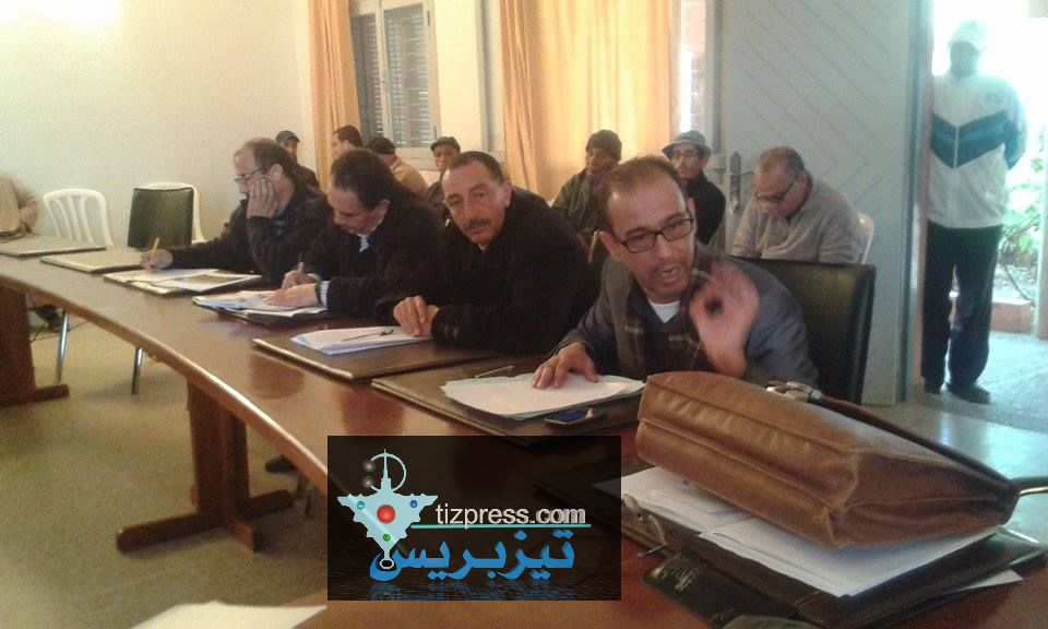 انتهازية عضو بجماعة أكلو و طمعه في مساعدات المنكوبين انتهازية عضو بجماعة أكلو و طمعه في مساعدات المنكوبين