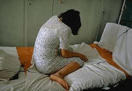 تيزنيت : خال يحتجز ابنة أخته ويغتصبها تيزنيت : خال يحتجز ابنة أخته ويغتصبها
