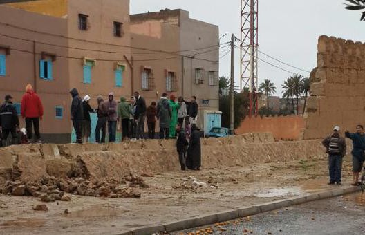 تيزنيت : بالفيديو .. سور تيزنيت على وشك السقوط تيزنيت : بالفيديو .. سور تيزنيت على وشك السقوط