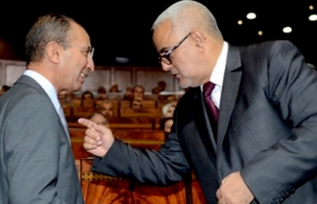 فريق ” البيجيدي” يطالب بوضع إجراءات للحد من مظاهر الثراء الفاحش لبعض المنتخبين الجماعيين فريق ” البيجيدي” يطالب بوضع إجراءات للحد من مظاهر الثراء الفاحش لبعض المنتخبين الجماعيين