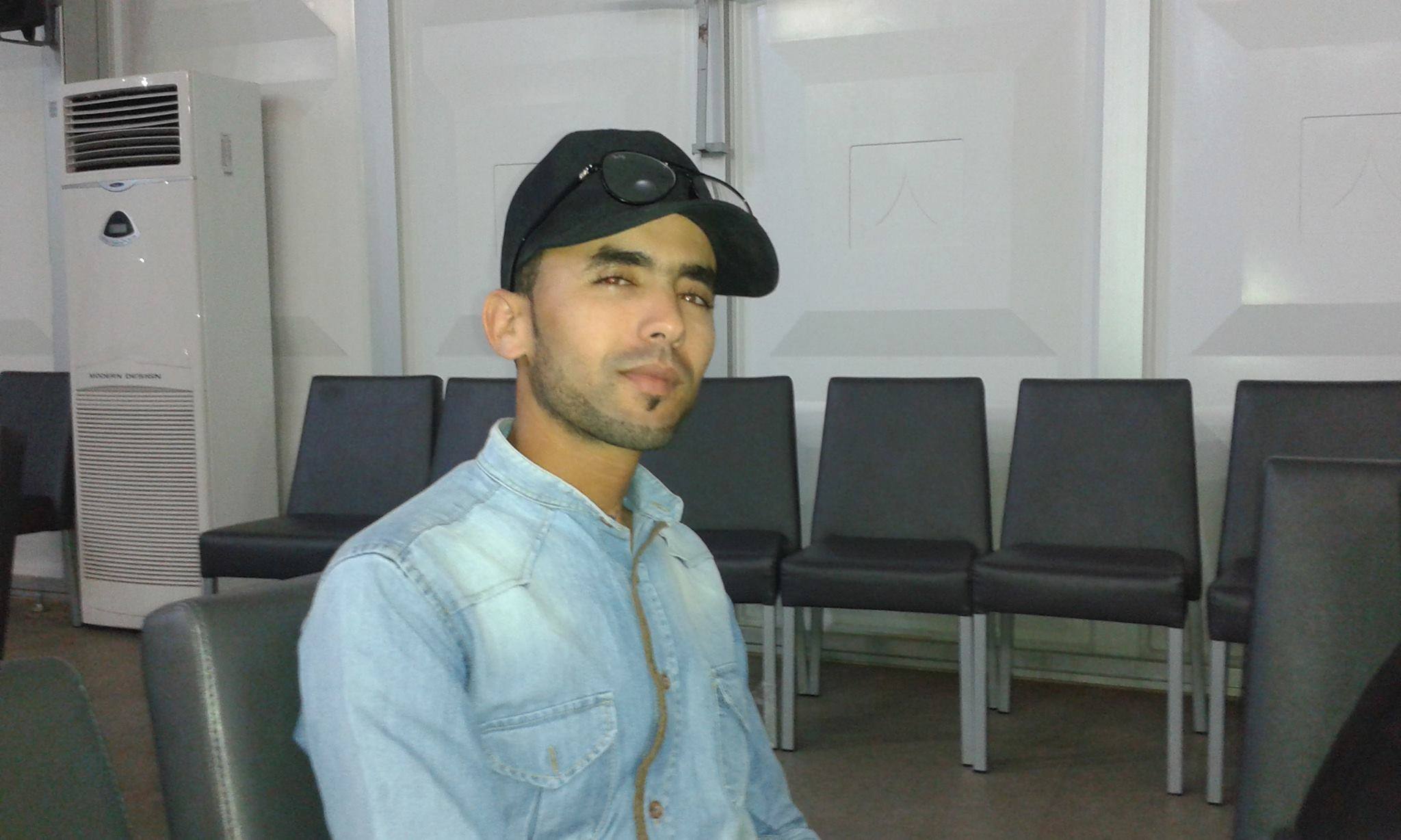 “حينما يصبح التعري حق مكفول والمطالبة به واجب وطني” “حينما يصبح التعري حق مكفول والمطالبة به واجب وطني”