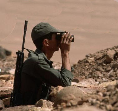 ايقاف شخص نصب على عسكريين يحلمون الإلتحاق ببعثات خارجية ايقاف شخص نصب على عسكريين يحلمون الإلتحاق ببعثات خارجية