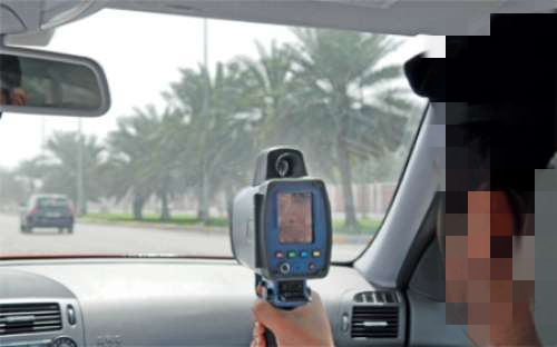 الدرك الملكي يلجأ إلى كاميرات لمحاربة الرشوة والتعذيب الدرك الملكي يلجأ إلى كاميرات لمحاربة الرشوة والتعذيب
