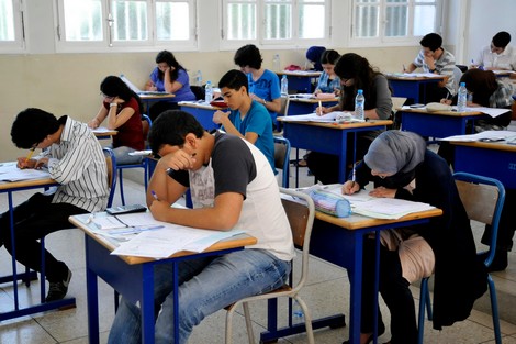 بسبب تداعيات “كورونا”.. وزارة التربية الوطنية “تؤجل” الامتحان الجهوي الموحد للسنة أولى بكالوريا بسبب تداعيات “كورونا”.. وزارة التربية الوطنية “تؤجل” الامتحان الجهوي الموحد للسنة أولى بكالوريا