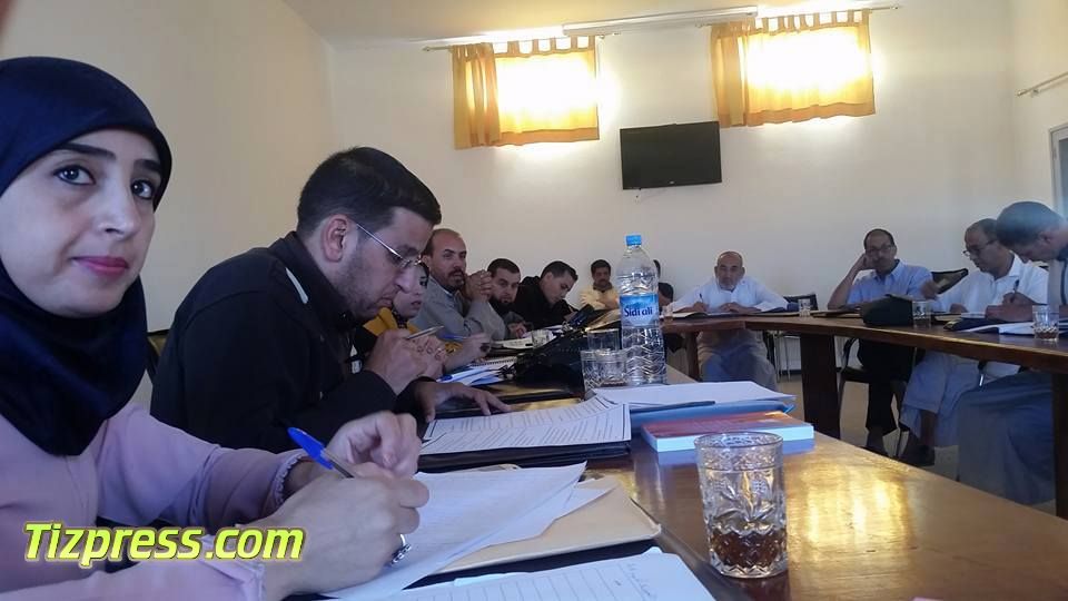 مجلس جماعة اثنين اكلو يبدأ عمله بخرق قانونه الداخلي في الجلسة الثانية للدورة العادية لشهر اكتوبر مجلس جماعة اثنين اكلو يبدأ عمله بخرق قانونه الداخلي في الجلسة الثانية للدورة العادية لشهر اكتوبر