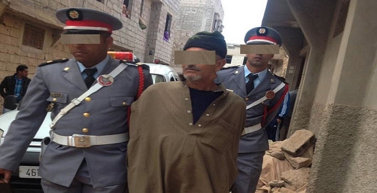 شيشاوة : اعتقال خمسيني مارس الجنس على تلميذ مقابل “دويرة بالبيكالة” شيشاوة : اعتقال خمسيني مارس الجنس على تلميذ مقابل “دويرة بالبيكالة”