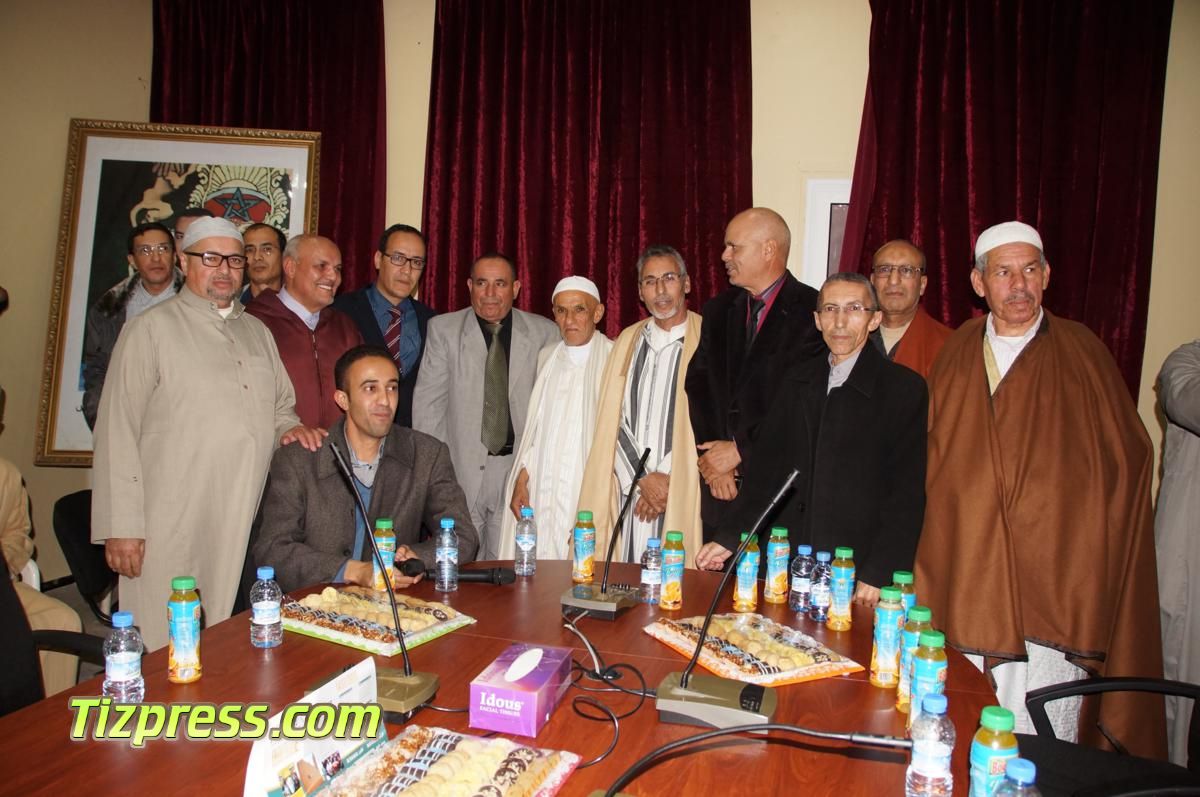 بالصور : جماعة رسموكة تكرم أربعة من موظفيها المتقاعدين بالصور : جماعة رسموكة تكرم أربعة من موظفيها المتقاعدين