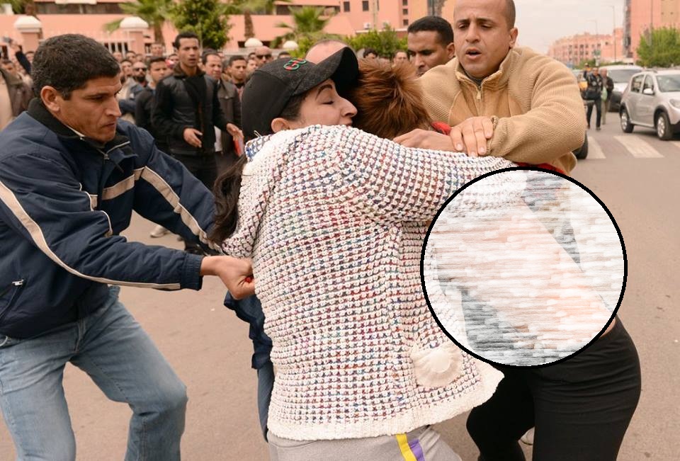 بالفيديو : إيقاف ناشطتين بحركة فيمن في بني ملال بالفيديو : إيقاف ناشطتين بحركة فيمن في بني ملال