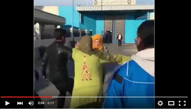 لحظة مؤثرة لخروج خولة من سجن عكاشة