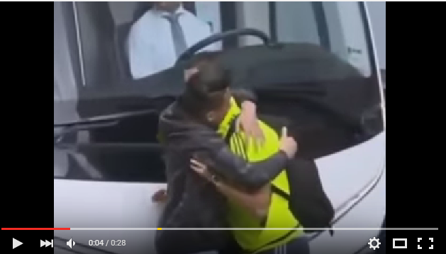 شاهد مغربي يحقق حلمه ويقابل كريستيانو رونالدو