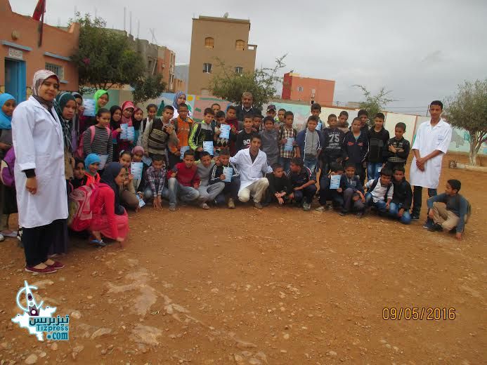 تيزنيت : حملات تحسيسية حول التغدية المتوازنة ونظافة الجسم يستفيذ منها تلامذة وتلميذات مدرسة أحمد بلافريج و مدارس اخرى بتيزنيت تيزنيت : حملات تحسيسية حول التغدية المتوازنة ونظافة الجسم يستفيذ منها تلامذة وتلميذات مدرسة أحمد بلافريج و مدارس اخرى بتيزنيت
