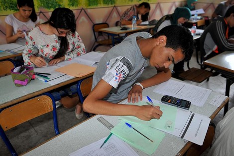 11 ألف و 211 مترشحا (ة) سيجتازون بسوس امتحانات الدورة العادية لنيل شهادة الباكلوريا (دورة يوليوز 2016) 11 ألف و 211 مترشحا (ة) سيجتازون بسوس امتحانات الدورة العادية لنيل شهادة الباكلوريا (دورة يوليوز 2016)