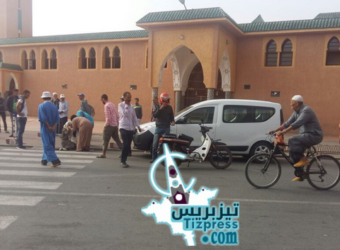 بالصــــور : دراجة نارية من النوع الصيني C 90 تصدم سيدة بتيزنيت