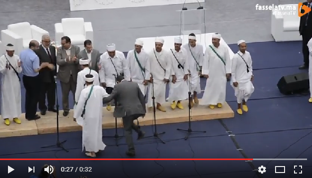 الوزير رباح يرقص مع أحواش على طريقة مايكل جاكسون