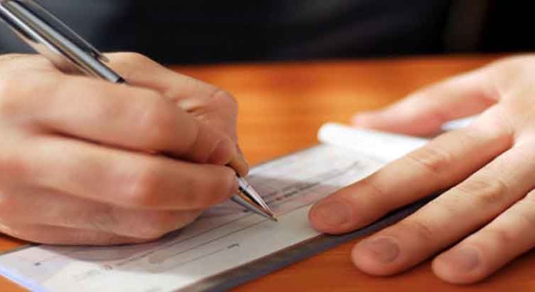 المغاربة يوقعون على 72 مليار درهم في شيكات بدون رصيد في سنة واحدة