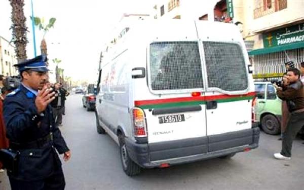 إنزكان : ممون حفلات معروف يتعرض لعملية نصب و احتيال من طرف عصابة والجناة في قبضة الامن إنزكان : ممون حفلات معروف يتعرض لعملية نصب و احتيال من طرف عصابة والجناة في قبضة الامن