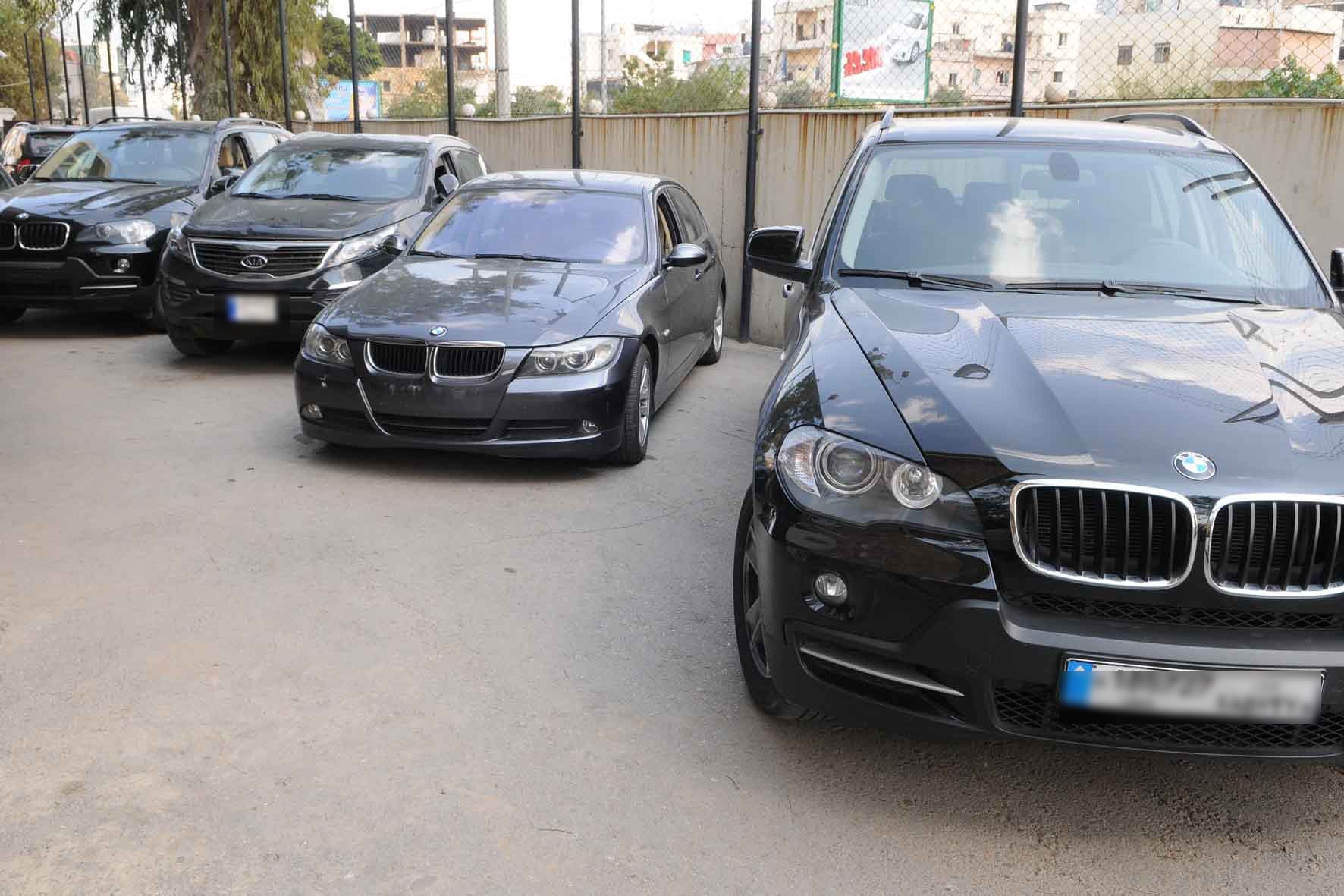 رجال أعمال ونافذون يقودون سيارات مسروقة !! رجال أعمال ونافذون يقودون سيارات مسروقة !!