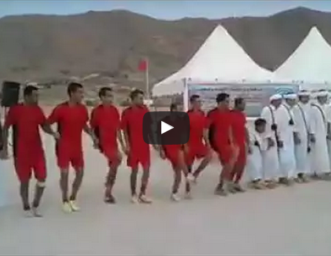 تافروات الملود  : شاهد رقصة لاعبي فريق كروي على نغمات رقصة أحواش