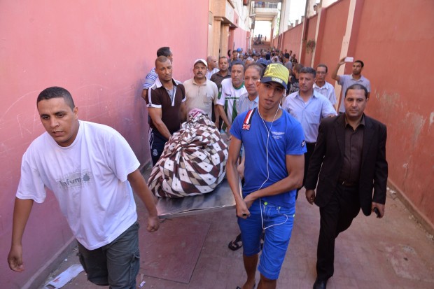 المؤبد للشرطي قاتل زوجته ووالديها رميا بالرصاص المؤبد للشرطي قاتل زوجته ووالديها رميا بالرصاص