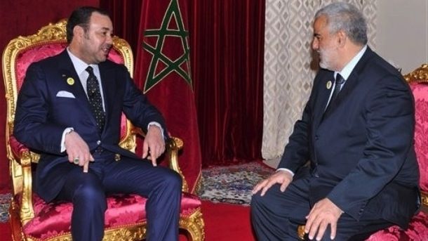 عاجل: الملك يكلف بنكيران بتشكيل الحكومة عاجل: الملك يكلف بنكيران بتشكيل الحكومة