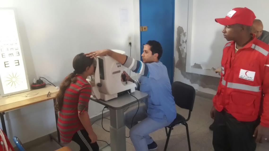 التلميذات والتلاميذ ضعاف البصر بالمديرية الإقليمية بسيدي إفني يستفيدون من حملة لتصحيح البصر وإنجاز النظارات الطبية التلميذات والتلاميذ ضعاف البصر بالمديرية الإقليمية بسيدي إفني يستفيدون من حملة لتصحيح البصر وإنجاز النظارات الطبية