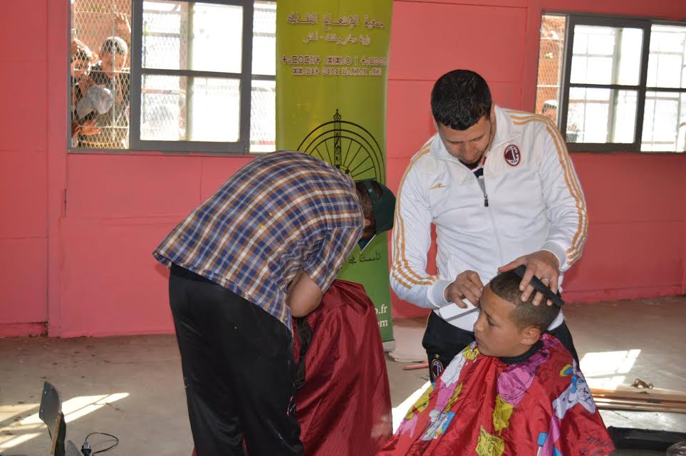 أكلو : جمعية الاشعاع الثقافي تنظم قافلة تضامنية الى دوار تيفكيلت بتارودانت أكلو : جمعية الاشعاع الثقافي تنظم قافلة تضامنية الى دوار تيفكيلت بتارودانت