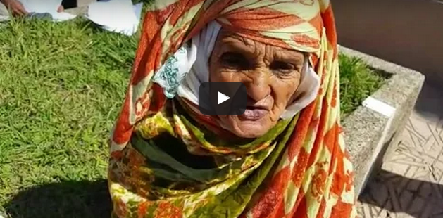 تيزنيت : بالفيديو ..”إبا إجو” تظهر من جديد أمام المحكمة للمطالبة بمنزلها وتصرح أنها تعيش حياة التشرد بسبب ” مافيا العقار “ تيزنيت : بالفيديو ..”إبا إجو” تظهر من جديد أمام المحكمة للمطالبة بمنزلها وتصرح أنها تعيش حياة التشرد بسبب ” مافيا العقار “