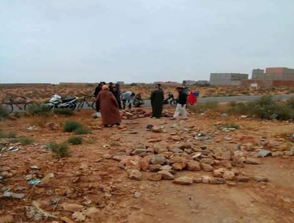 أولاد جرار : ساكنة “النبيكة” تُحبط محاولة لافراغ الازبال بوادي ادودو أولاد جرار : ساكنة “النبيكة” تُحبط محاولة لافراغ الازبال بوادي ادودو
