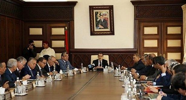 مرسوم حكومي جديد يُلزم الإدارة بتتبع ومعالجة شكايات المواطنين مع إلزامها بالرد عليها مرسوم حكومي جديد يُلزم الإدارة بتتبع ومعالجة شكايات المواطنين مع إلزامها بالرد عليها