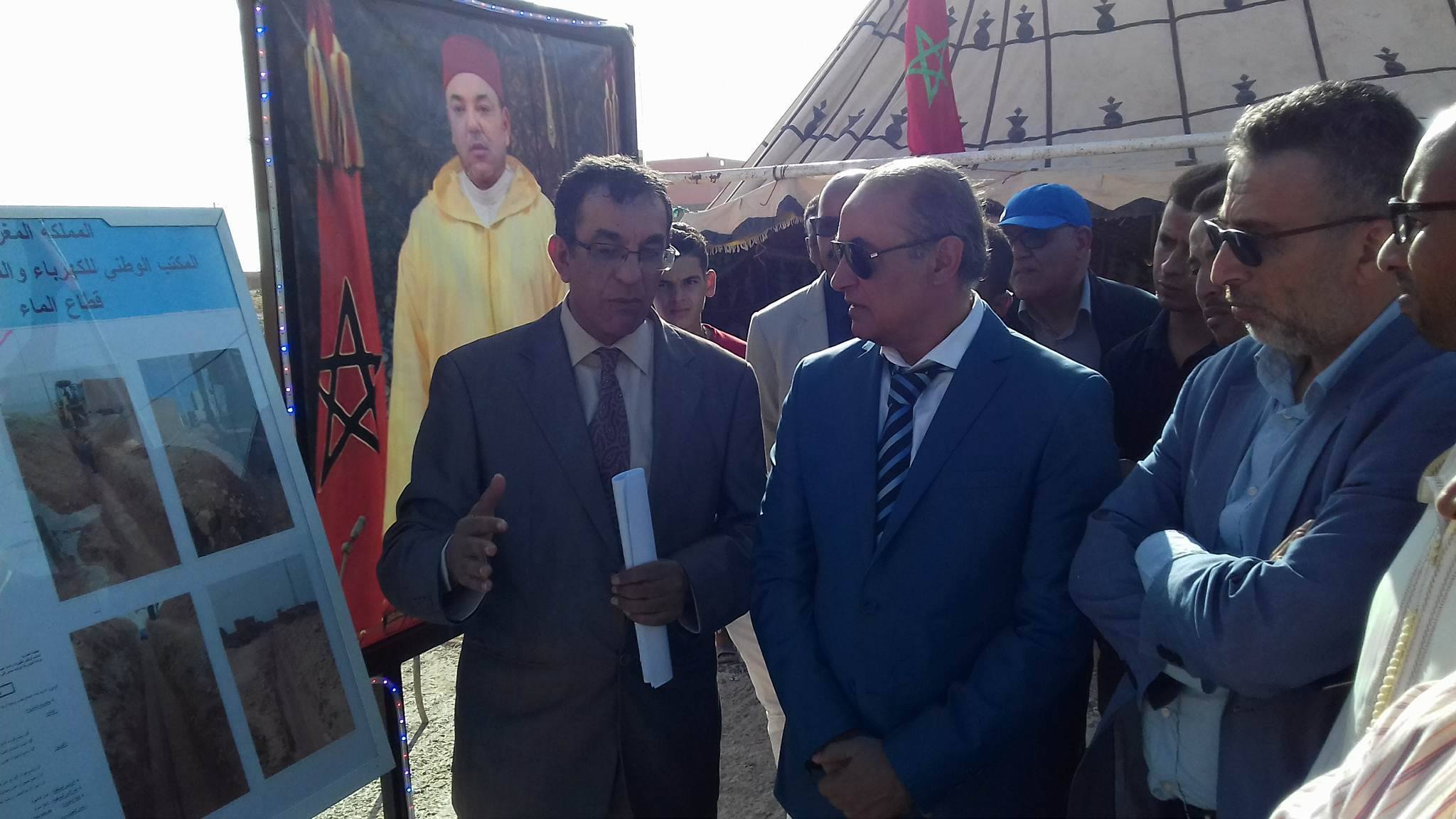 المعدر الكبير :بالصور ..عامل اقليم تزنيت يدشن بدوار الدشيرة  الربط الفردي بالماء الصالح للشرب