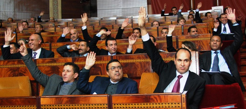 أحزاب الأغلبية تطالب بتمديد قانون الصحافة والنشر أحزاب الأغلبية تطالب بتمديد قانون الصحافة والنشر