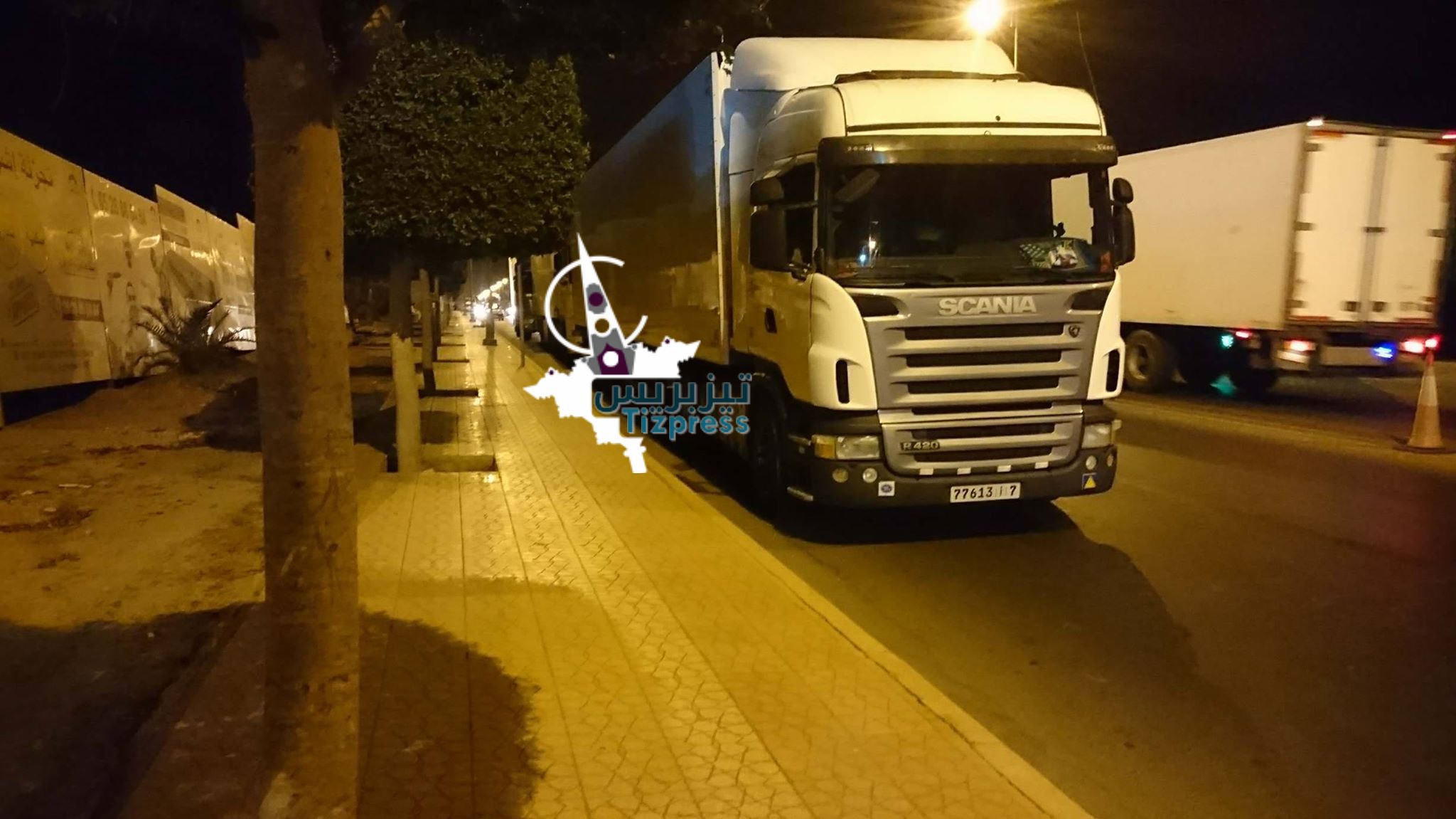 تيزنيت :الأمن يُحبط أكبر عملية تهريب عن طريق شاحنات كبيرة قادمة من الجنوب تيزنيت :الأمن يُحبط أكبر عملية تهريب عن طريق شاحنات كبيرة قادمة من الجنوب