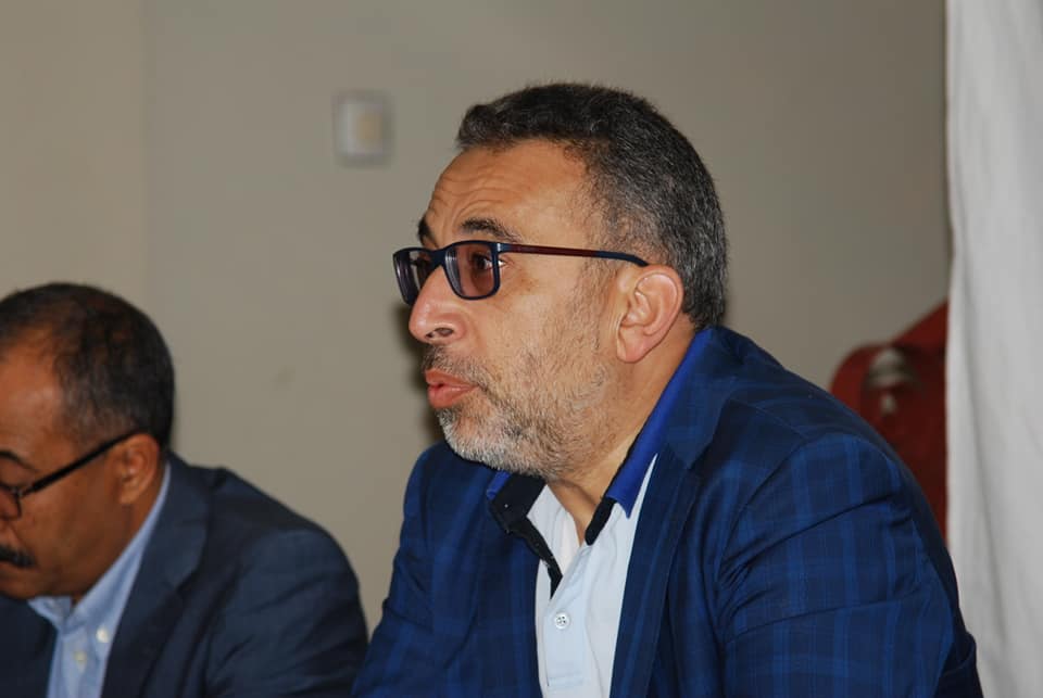 عبدالله غازي :أريد تفسيراً واحداً لأفهم.. لماذا ترحيل المهاجرين الأفارقة من طنجة إلى سوس و تيزنيت تحديداً؟ عبدالله غازي :أريد تفسيراً واحداً لأفهم.. لماذا ترحيل المهاجرين الأفارقة من طنجة إلى سوس و تيزنيت تحديداً؟