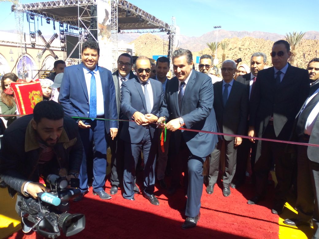 بالصـــور ..أخنوش يفتتح معرض المنتجات المحلية بمهرجان اللوز ويشرف على تدشين مجموعة من المشاريع بالصـــور ..أخنوش يفتتح معرض المنتجات المحلية بمهرجان اللوز ويشرف على تدشين مجموعة من المشاريع